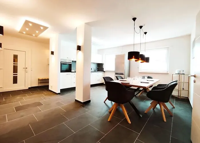 Helle, 110m3 Mit Sauna Apartment Kaiserslautern