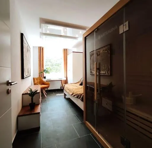 Helle, 110m3 Mit Sauna * 凯撒斯劳滕